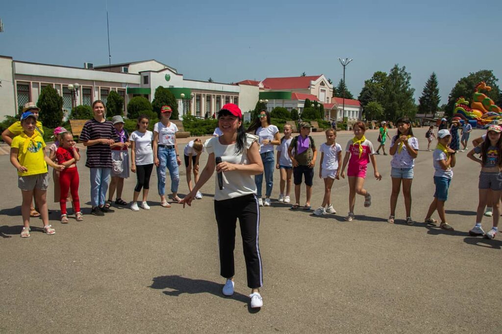 ДК им Романько Новопавловск. Танец на закрытие лагерной смены.